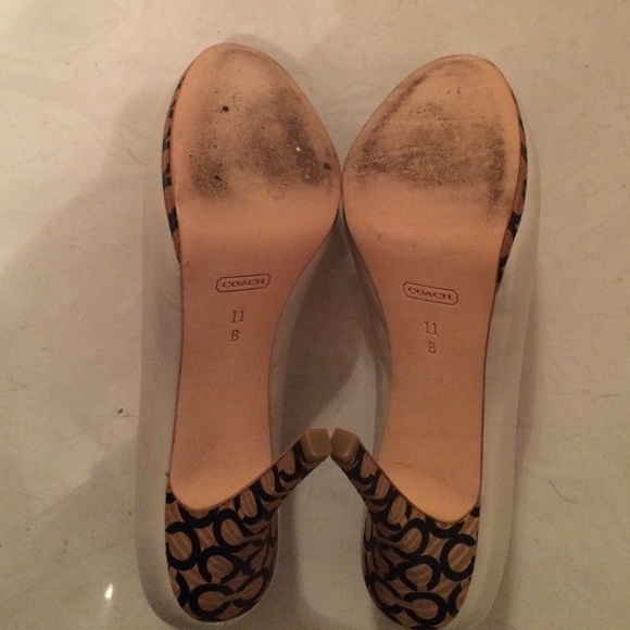 Pumps - Picture 4 of 4